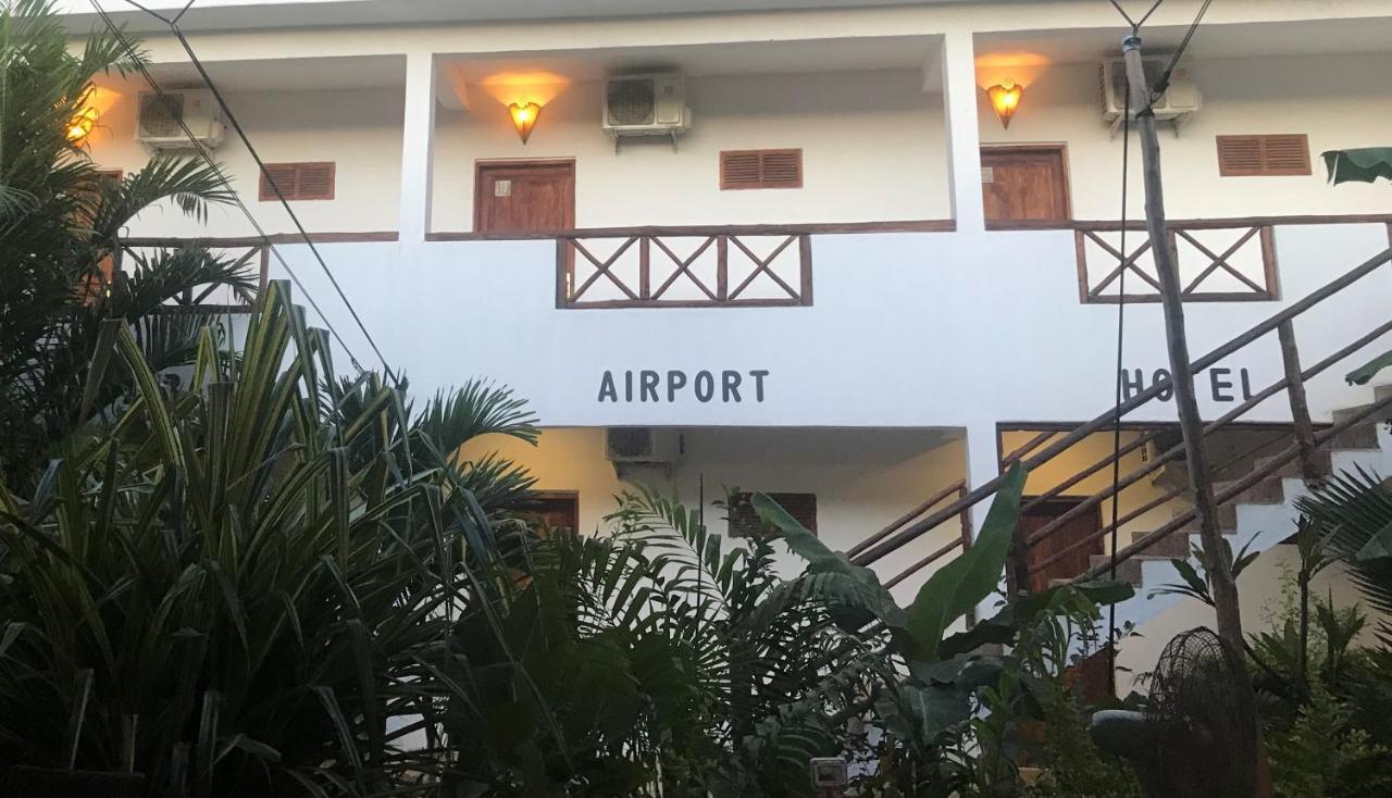 27 Cafe Zanzibar Airport Hotel Exteriér fotografie